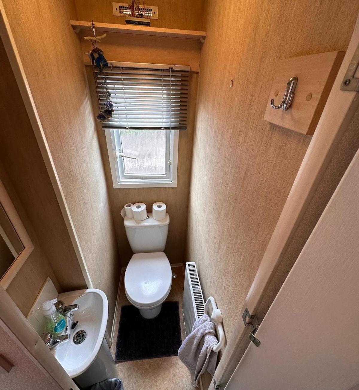 4-Bedroom Cosalt Caravan In Uddingston, Glasgow Luaran gambar